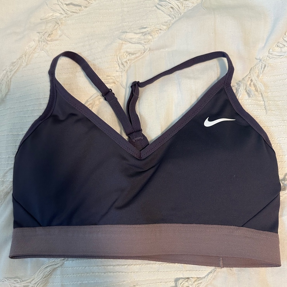 Nike dri-fit sports bra. Size small. Light and dark purple.